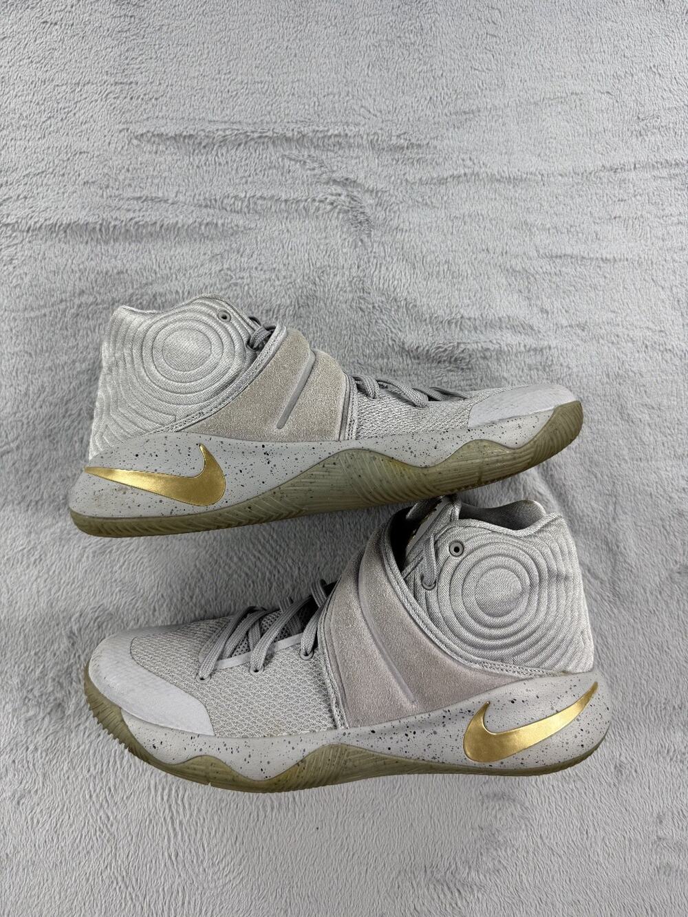 Nike Kyrie 2 EP Gold Speckle White Gray Basketball Shoes Sneakers Mens 11.5